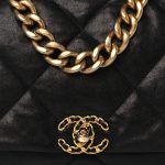Lambskin Quilted Maxi Chanel 19 Flap Black - Image 5
