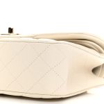 Caviar quilted Medium Double clamshell off-white - Image 6