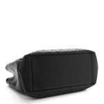 Caviar Quilted Grand Shopping Tote GST Black - Gold chain - Image 7