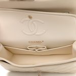 Caviar quilted Medium Double clamshell off-white - Image 4