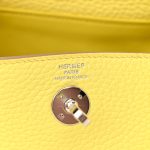 Taurillon Clemence Mini Lindy 20 Lime - Image 7